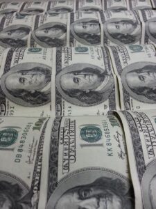money, dollars, currency-95792.jpg